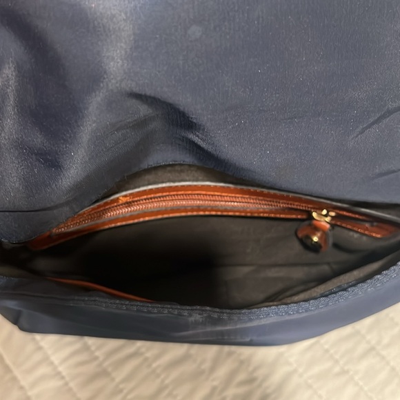 Marc Jacob’s Crossbody Bag Purse - Picture 4 of 12